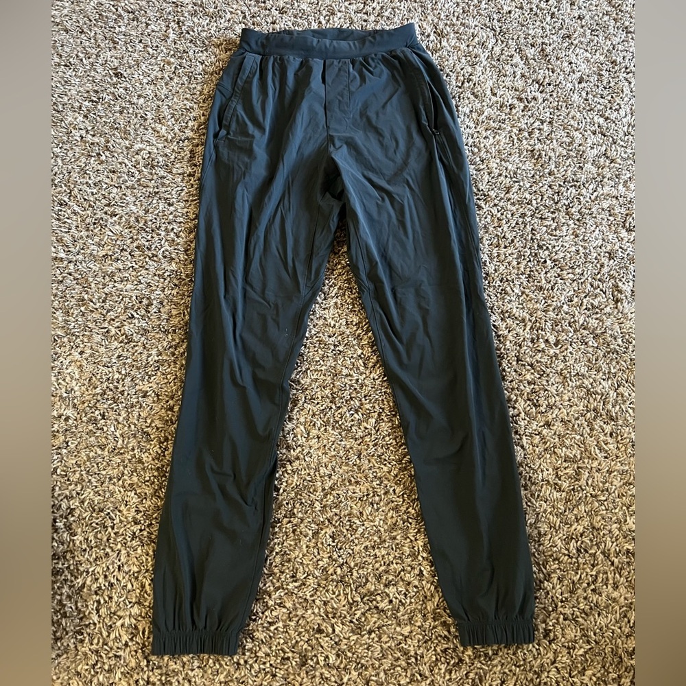 Lululemon jogger pants